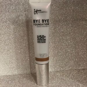 IT cosmetics  bye bye foundation
